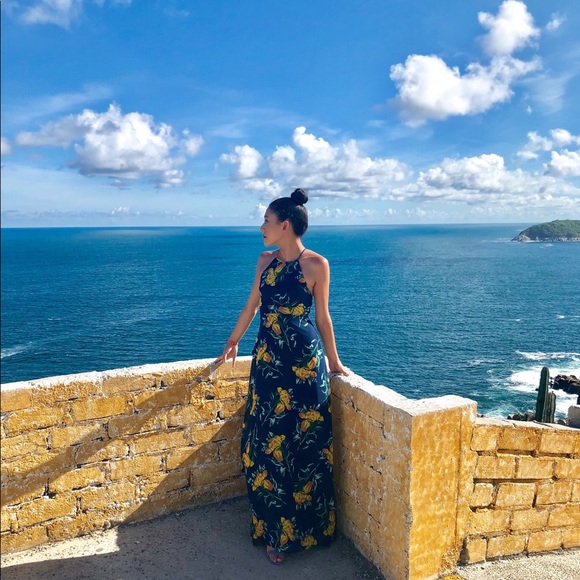 Lulu’s Floral Maxi Dress - Picture 2 of 2